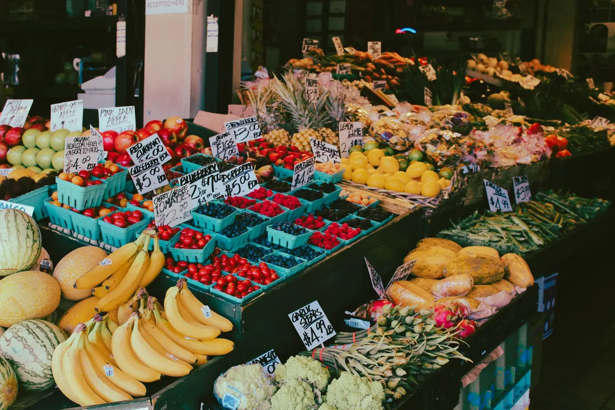 Bluebell Farmers Market vs. Riverside Flea Market: A Saturday Morning Comparison